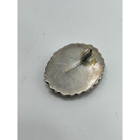 Sterling Silver Cameo Pendant Genuine Carved Genuine Shell with Sterling Setting - Picture 4 of 6